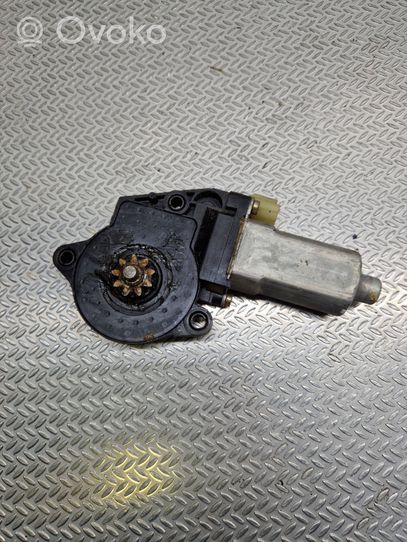 Hyundai Elantra Alzacristalli della portiera anteriore con motorino 824602D001