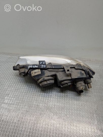 Renault Megane I Phare frontale 7701047180