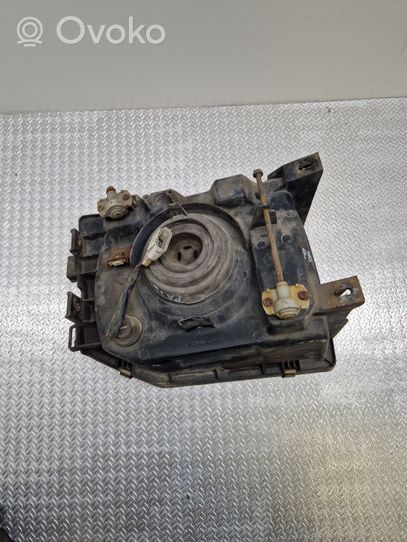 Mitsubishi Pajero Lampa przednia 11037746