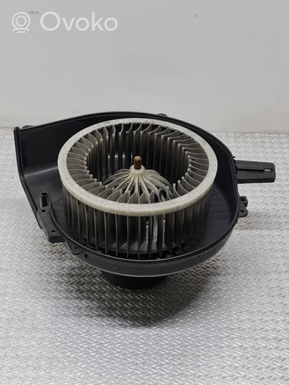 Volkswagen Polo IV 9N3 Ventola riscaldamento/ventilatore abitacolo 6Q1820015G