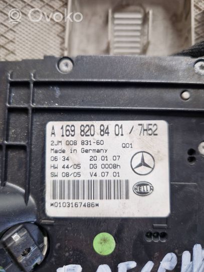 Mercedes-Benz A W169 Inne oświetlenie wnętrza kabiny A1698208401