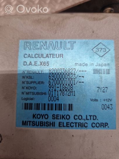 Renault Clio III Unité de commande / calculateur direction assistée 8200336827