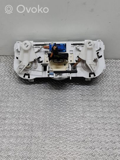 Opel Corsa D Panel klimatyzacji 5E0943200