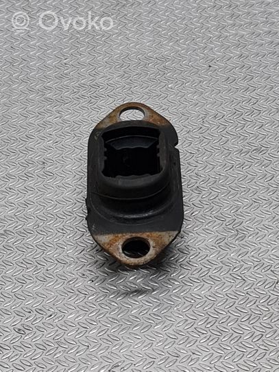 Renault Captur Supporto della scatola del cambio 112205217R