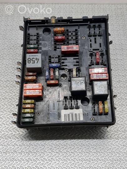 Audi A3 S3 8P Module de fusibles 01394932