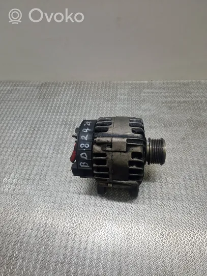 Renault Megane III Generatore/alternatore 231000026R