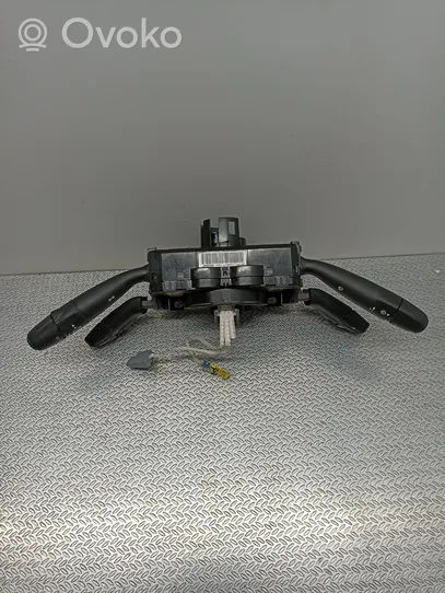 Citroen C5 Interruptor/palanca de limpiador de luz de giro 96643946XT