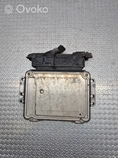 Opel Astra H Sterownik / Moduł ECU 55198921