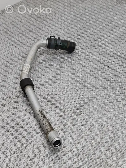 Porsche Cayenne (92A) Tubo flessibile del liquido di raffreddamento del motore 7P0819929C