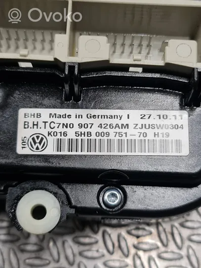 Volkswagen PASSAT B7 Panel klimatyzacji 5HB00975170