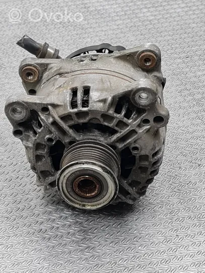 Volkswagen PASSAT B7 Generator/alternator 03L903023