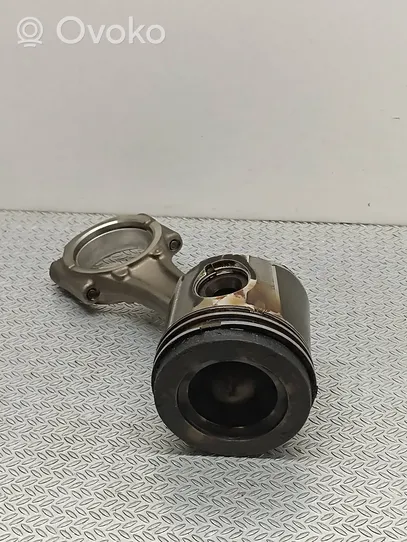 Fiat Ducato Piston with connecting rod 12817067