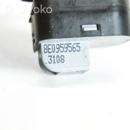 Audi A3 S3 8P Muut kytkimet/nupit/vaihtimet 8E0959565