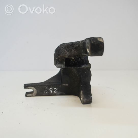 Ford Kuga II Supporto di montaggio scatola del cambio F1F17M125EA