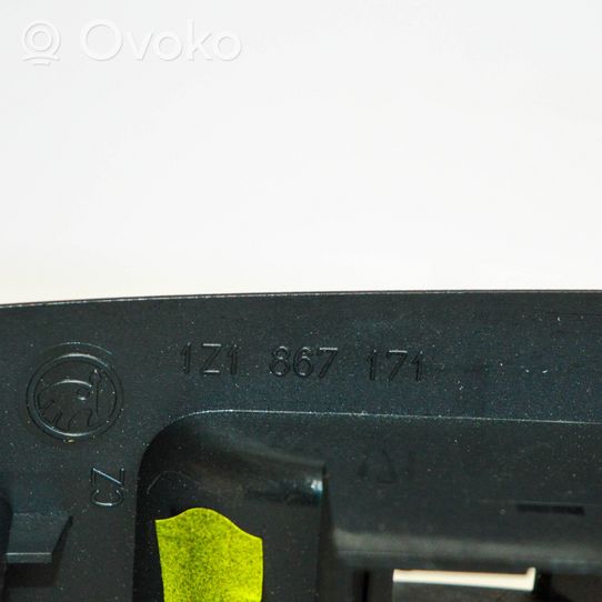 Skoda Octavia Mk2 (1Z) Trappe d'essence 1Z1867171