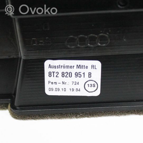 Audi A4 S4 B8 8K Kojelaudan tuuletussuuttimen suojalista 8T2820951B