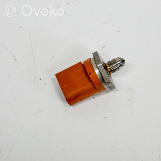 Audi A1 Fuel pressure sensor 06J906051D