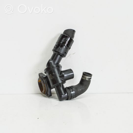 Audi A4 S4 B7 8E 8H Termostaatti 06D121111G