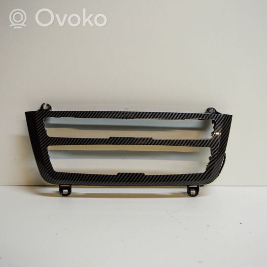 BMW 3 F30 F35 F31 Tappo cornice del serbatoio 