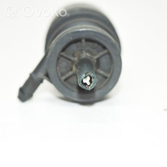 Volkswagen Jetta III Pompe de lave-glace de pare-brise 1T0955651