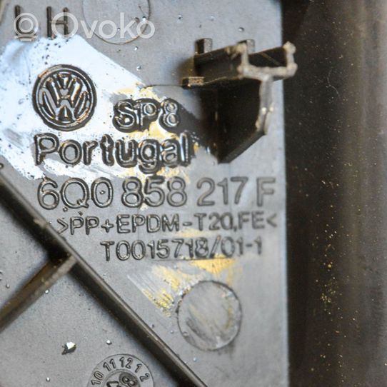 Volkswagen Polo Kita salono detalė 6Q0858217F