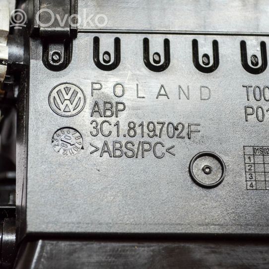 Volkswagen PASSAT B6 Copertura griglia di ventilazione cruscotto 3C1819702F