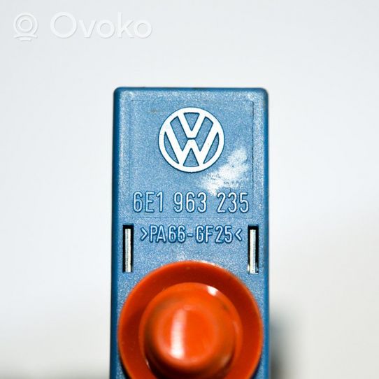 Volkswagen PASSAT B5 Elektrinis salono pečiuko radiatorius 6E1963235