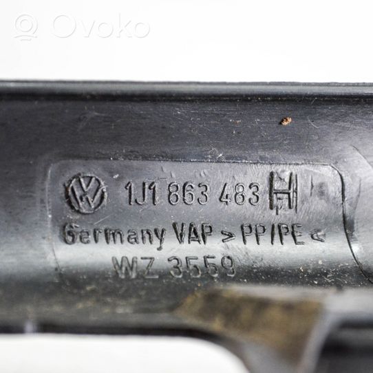 Volkswagen Golf IV A-pilarin verhoilu 1J1863483H