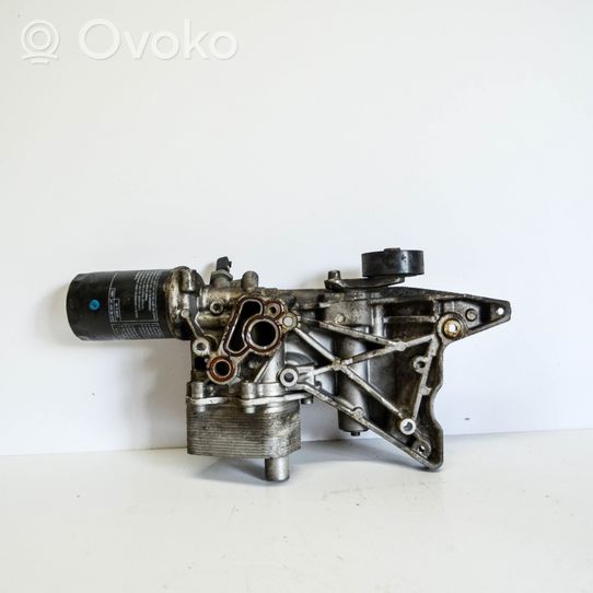 Volkswagen Jetta III Radiatore dell’olio del motore 06J903143AH