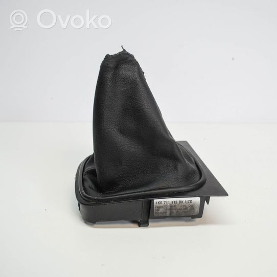 Volkswagen Golf VI Rivestimento in pelle/manopola della leva del cambio 1K0711113BK