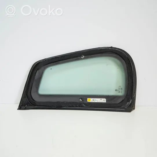 Volkswagen Tiguan Fenêtre latérale avant / vitre triangulaire 5N0845042