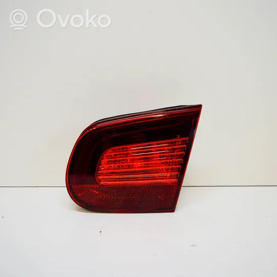 Volkswagen Eos Lampy tylnej klapy bagażnika 1Q0945094C