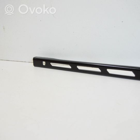 Audi A8 S8 D4 4H Windshield/front glass wiper blade 3392126184