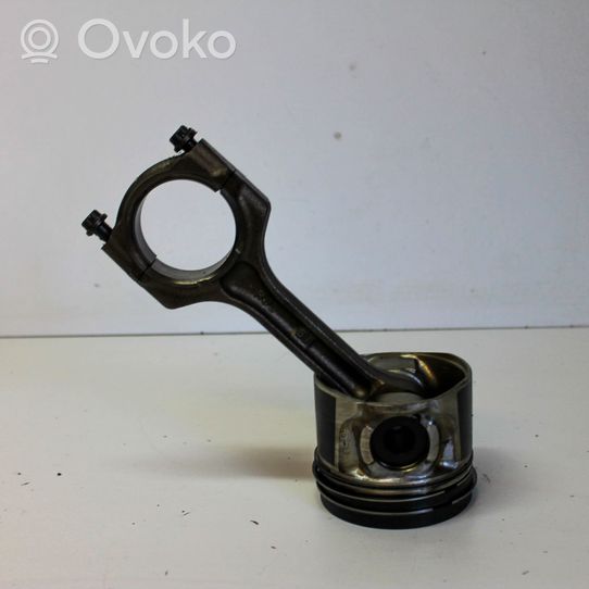 Honda CR-V Piston 