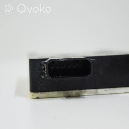 Dodge Challenger Blind spot control module 622156970A