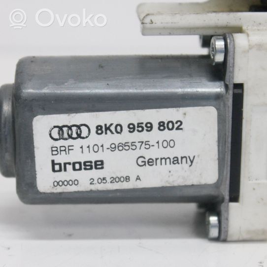 Audi A4 S4 B8 8K Priekšpusē loga pacēlāja motoriņš 8K0959802