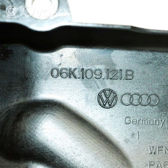 Audi A4 S4 B8 8K Inne części komory silnika 06K109121B