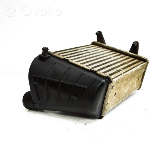 Audi A4 S4 B7 8E 8H Chłodnica powietrza doładowującego / Intercooler 8E0145806L