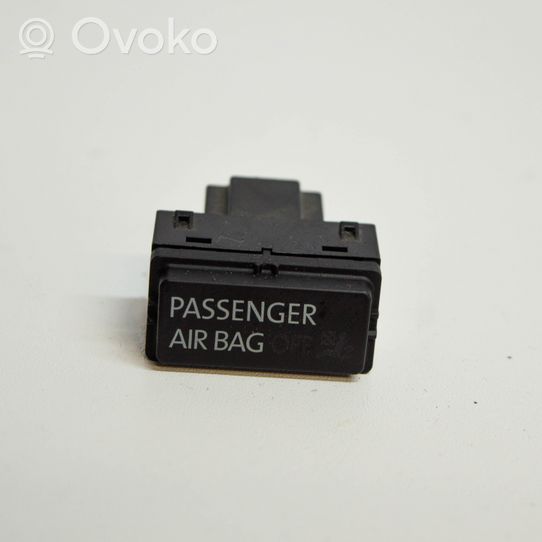 Volkswagen Caddy Passenger airbag on/off switch 2K0919234C