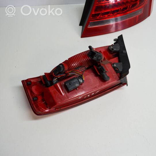 Audi A5 8T 8F Galinių žibintų komplektas 8T0945094A