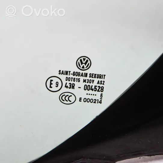 Volkswagen Jetta VI Galinis šoninis kėbulo stiklas 5C6845213