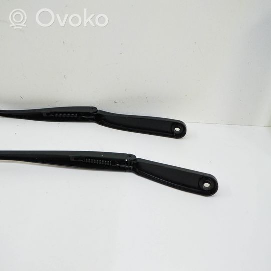 BMW 5 F10 F11 Windshield/front glass wiper blade 7182594