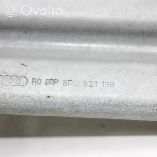 Audi Q5 SQ5 Lokasuojan kannake 8R0821136