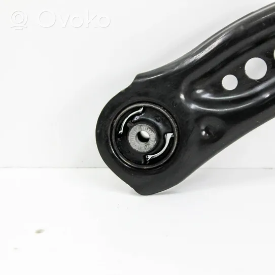 Volkswagen Golf VII Front lower control arm/wishbone 5QM407152A