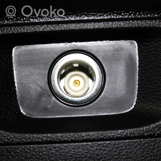 Audi A4 S4 B9 Kita salono detalė 8W0864376