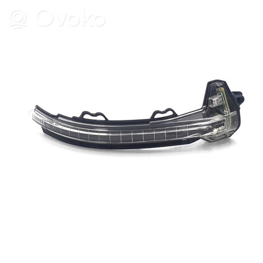 Audi A4 S4 B9 Indicatore specchietto retrovisore 8W0949102