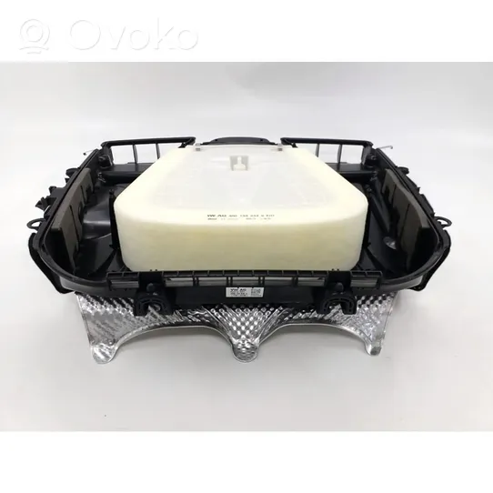 Audi Q7 4M Air filter box 4M0133835G