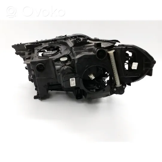 BMW 5 G30 G31 Передняя фара 8499122-03