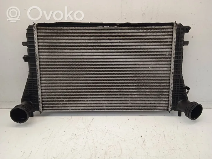 Volkswagen Passat Alltrack Chłodnica powietrza doładowującego / Intercooler 1K0145805G