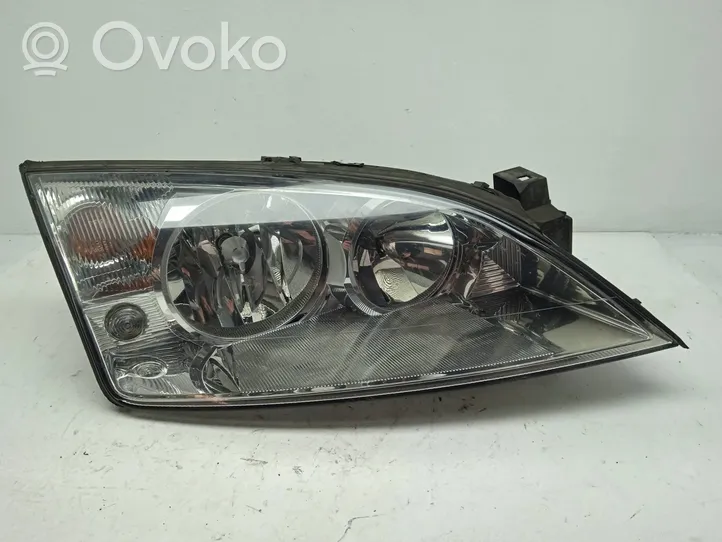 Ford Mondeo Mk III Lampa przednia 1S7113005SE